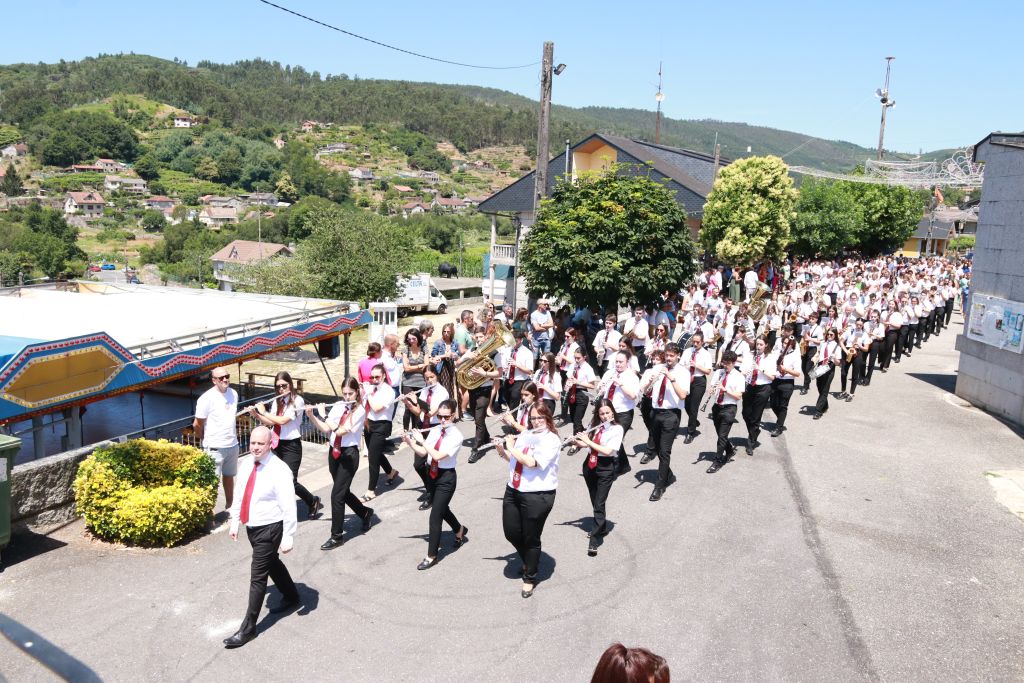 La festividad de Santa Icía en Salceda será un momento destacado en el calendario anual, con un concierto especial en honor a la patrona de los músicos. (Fecha sujeta a confirmación).